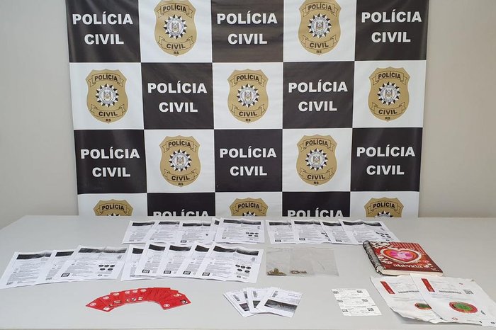 Polícia Civil investiga falsificação de carteiras de sócios do Inter e do Grêmio