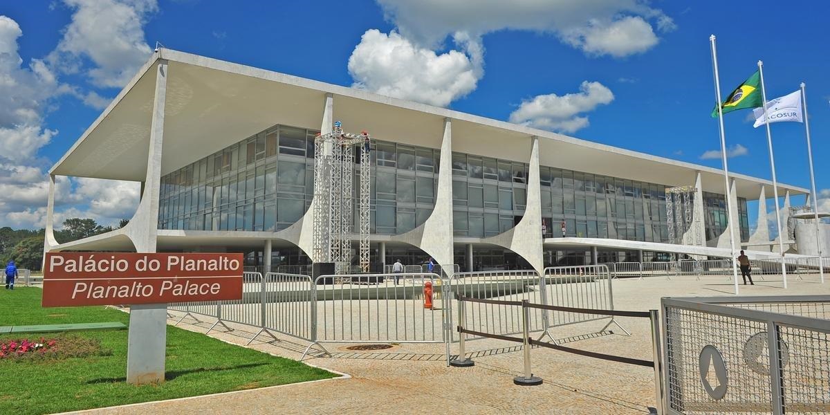 Conheça os programas de governo dos 12 candidatos à Presidência