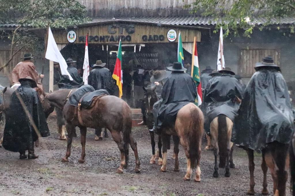 Tenente Portela 67 Anos: Cavalgada chegou ao seu último dia nesta segunda-feira