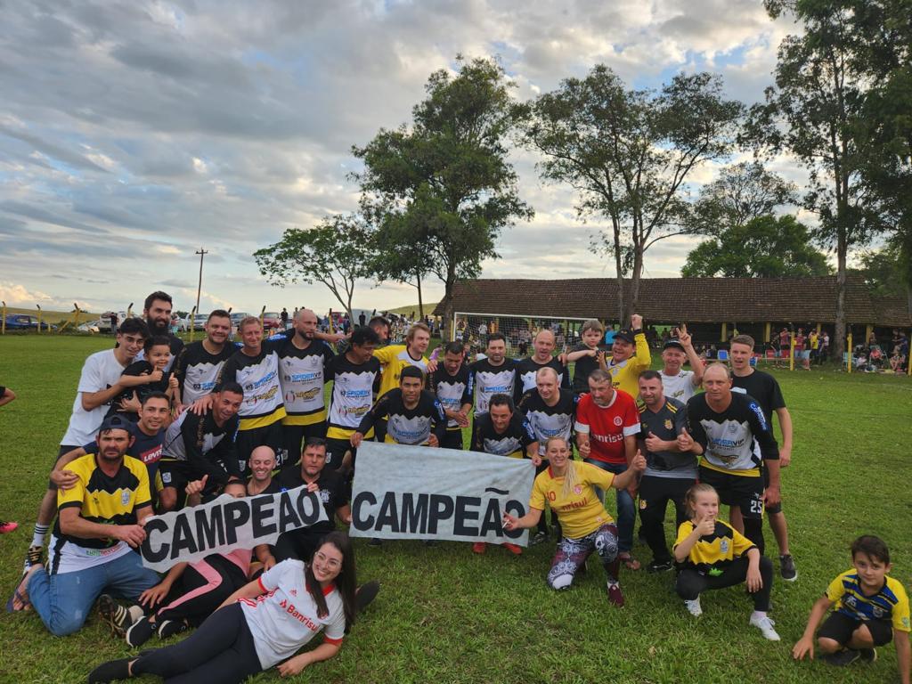 Combinados da Romana é campeão da Copa Três-passense Veterano-35